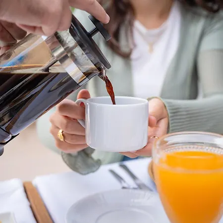 酒店 Opus One Luxury & Wine